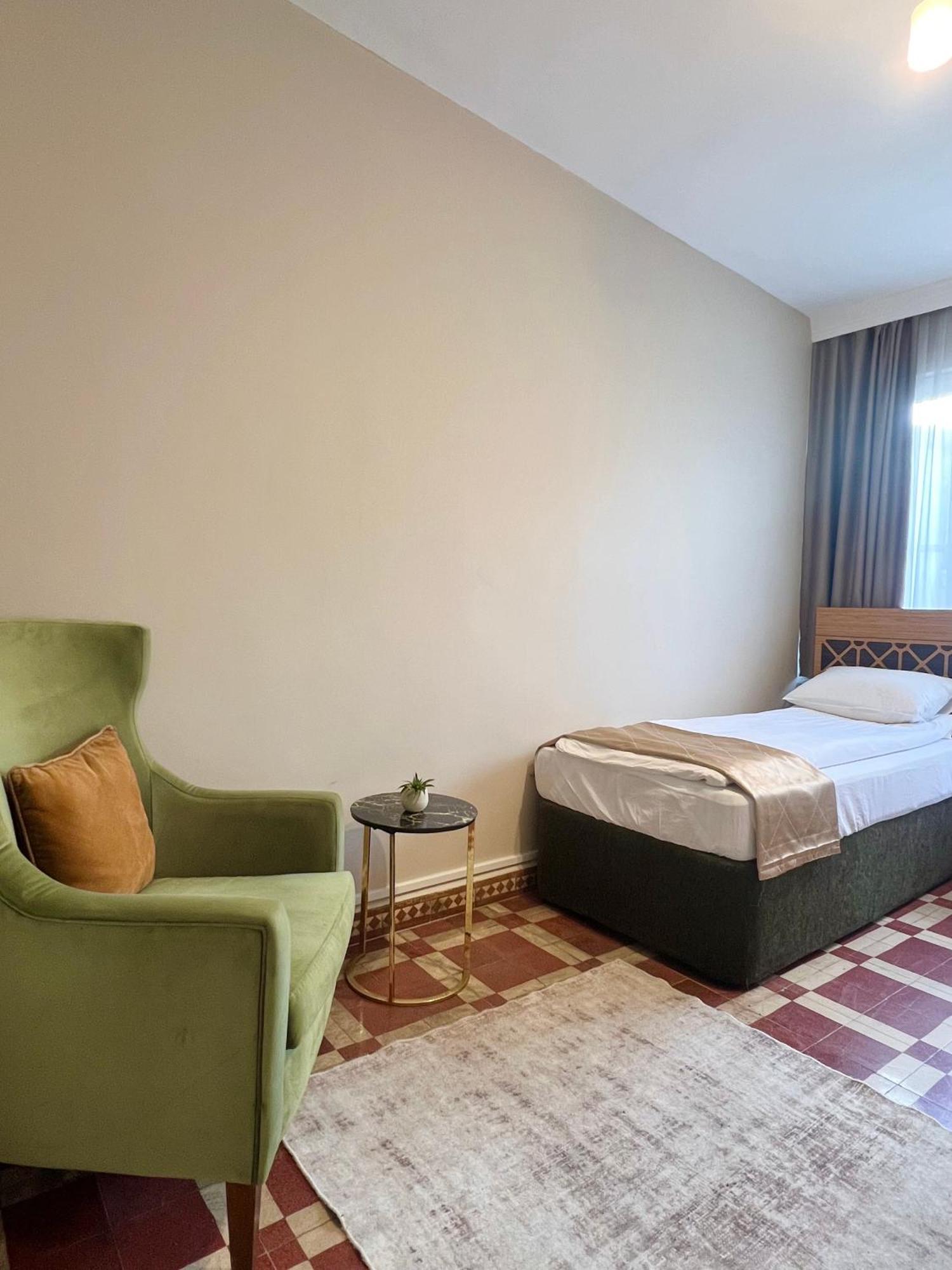 Findik Palas Otel Истанбул Екстериор снимка